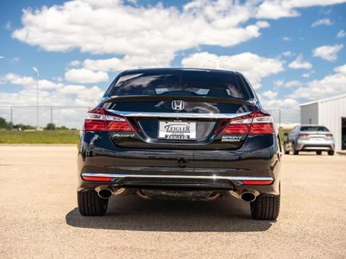 Used 2017 Honda Accord Sport Special Edition image 6