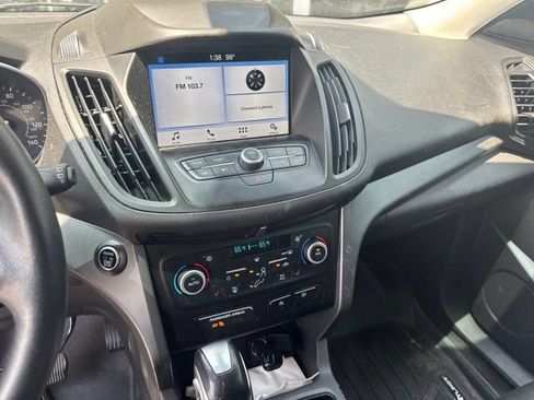 Used 2019 Ford Escape SEL FWD image 9