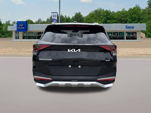 Used 2023 Kia Sportage EX AWD/4WD image 4