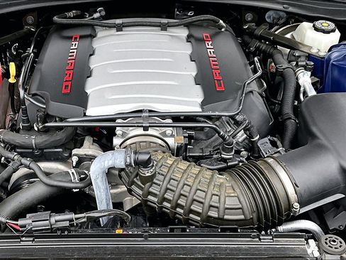 Used 2020 Chevrolet Camaro SS image 10