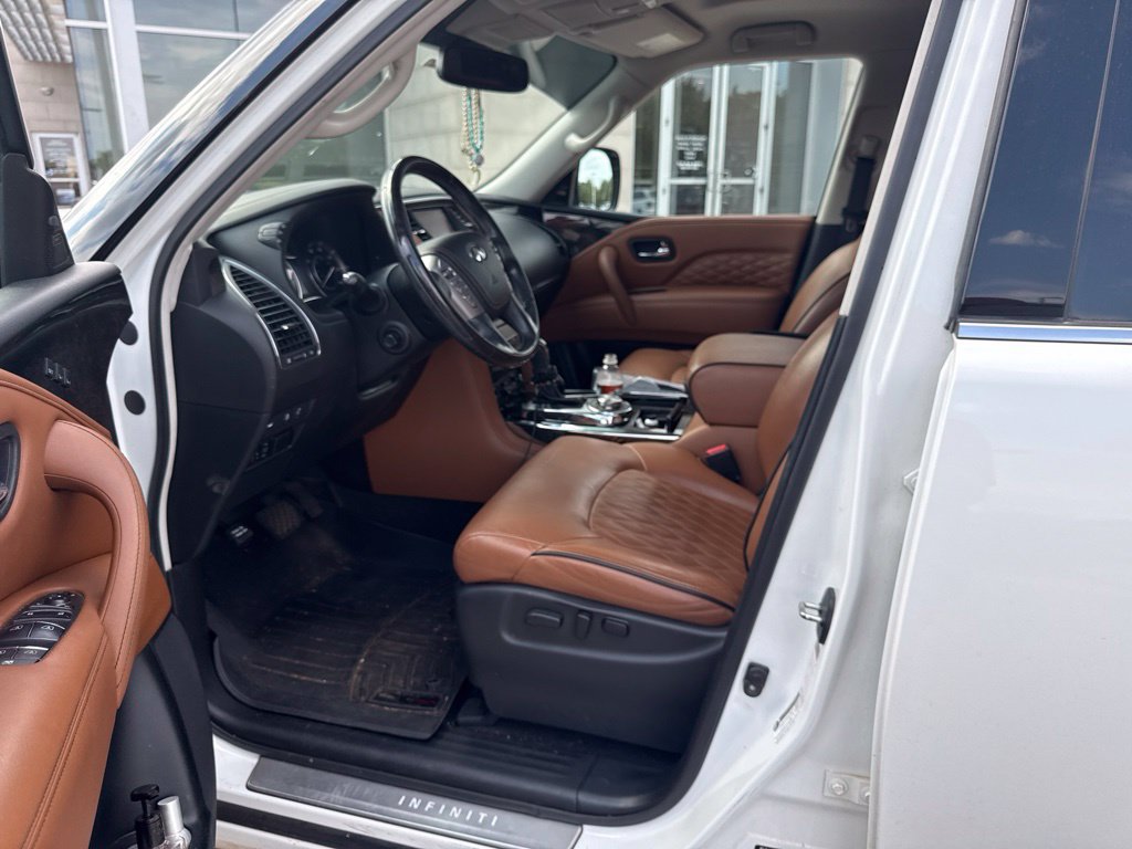 Used 2019 INFINITI QX80 Luxe w/ 22" Wheel Package AWD/4WD image 14