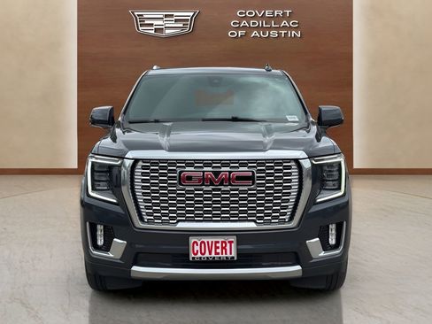 Used 2021 GMC Yukon Denali w/ Denali Ultimate Package AWD/4WD image 10