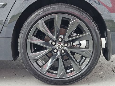 Used 2023 Toyota Corolla SE w/ SE Premium Package FWD image 29