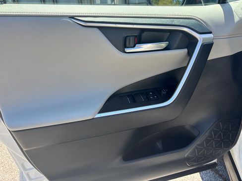 Used 2024 Toyota RAV4 Adventure image 10