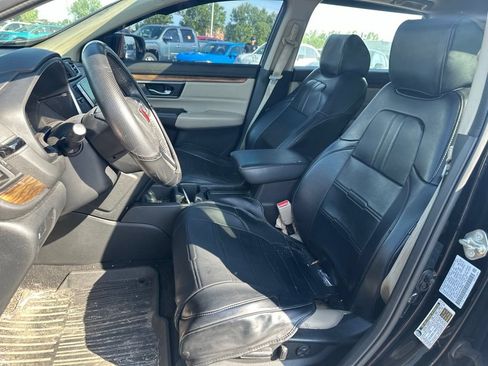 Used 2017 Honda CR-V Touring image 17