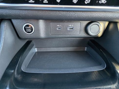 Used 2023 Nissan Rogue SV image 57