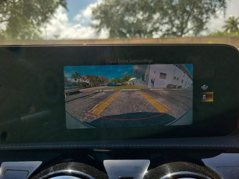 Used 2021 Mercedes-Benz CLA 250 w/ Premium Package image 24