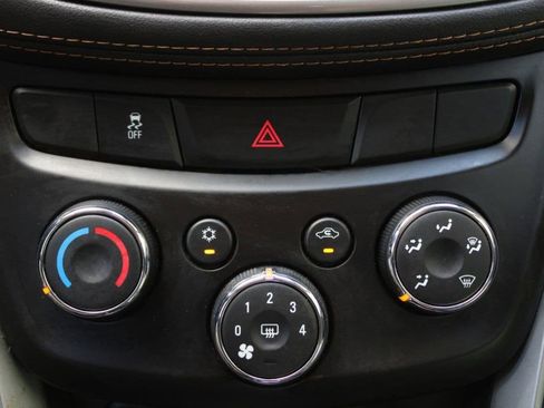 Used 2021 Chevrolet Trax LT w/ Driver Confidence Package image 16