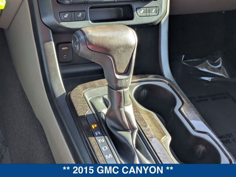 Used 2015 GMC Canyon SLT image 31