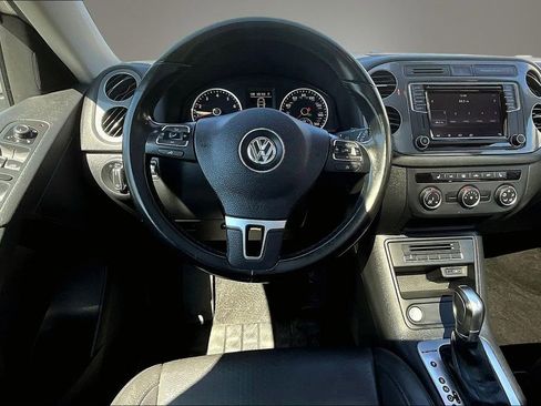 Used 2017 Volkswagen Tiguan Wolfsburg Edition AWD/4WD image 8
