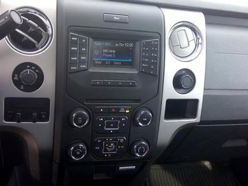 Used 2014 Ford F150 XLT w/ XLT Convenience Package image 7