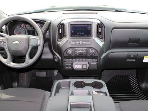 New 2026 Chevrolet Silverado 2500 Custom w/ Custom Value Package AWD/4WD image 7