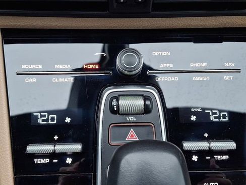 Used 2019 Porsche Cayenne image 28