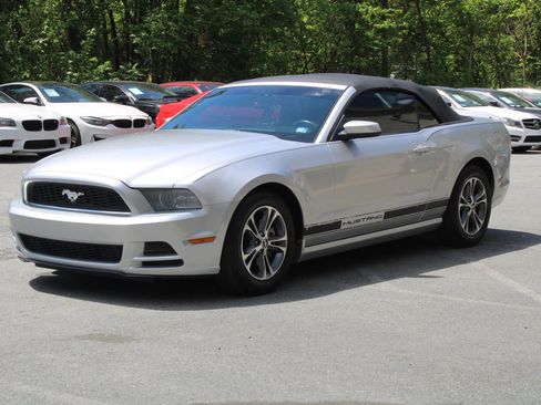 Used 2014 Ford Mustang Premium RWD image 2