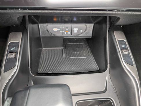 Used 2025 Kia Sorento S AWD/4WD image 31