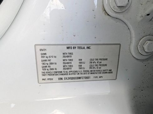 Used 2021 Tesla Model Y Long Range AWD/4WD image 40