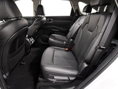Certified 2023 Kia Sorento SX AWD/4WD image 15