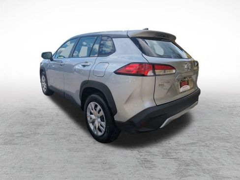 Certified 2023 Toyota Corolla Cross L image 5