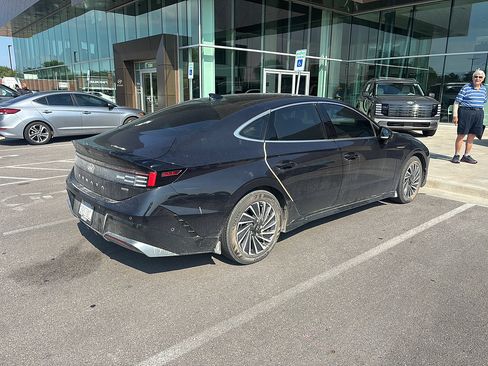 Certified 2024 Hyundai Sonata Limited FWD image 8