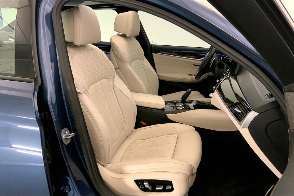 Certified 2023 BMW 530e xDrive w/ Premium Package AWD/4WD image 6