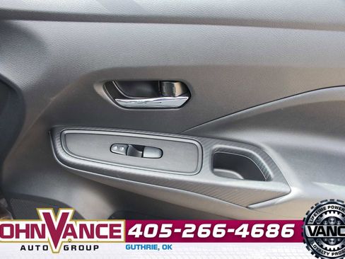 Used 2024 Nissan Versa SV FWD image 12