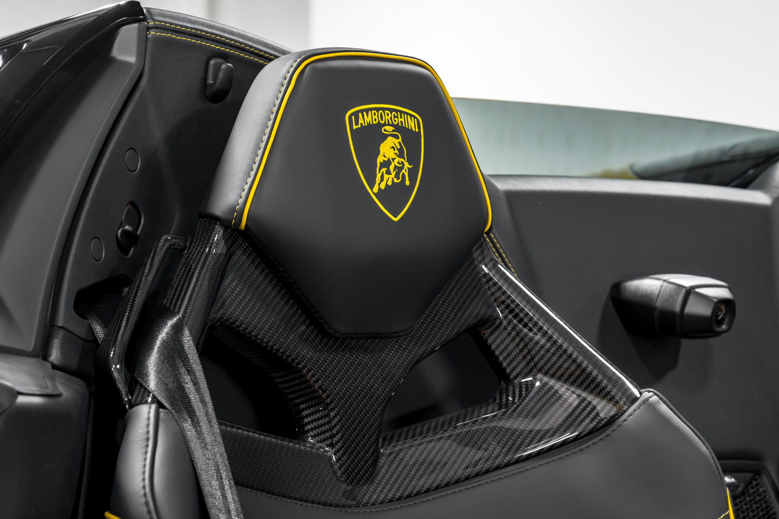 Used 2024 Lamborghini Huracan EVO AWD/4WD image 35