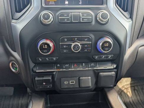 Used 2019 GMC Sierra 1500 SLT AWD/4WD image 17