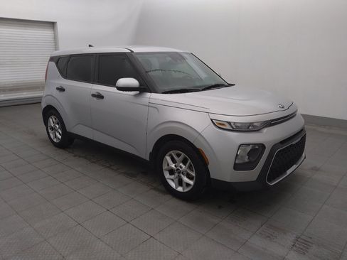 Used 2020 Kia Soul S FWD image 11
