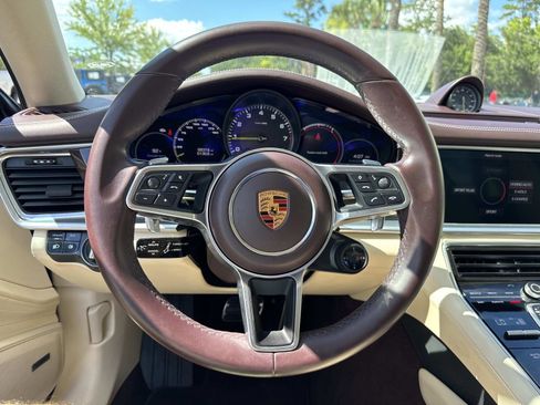 Used 2018 Porsche Panamera 4 AWD/4WD image 15