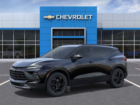 New 2026 Chevrolet Blazer LT w/ Sound & Technology Package AWD/4WD image 2