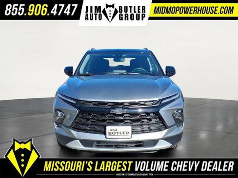 New 2026 Chevrolet Blazer LT w/ Midnight/Sport Edition FWD image 8