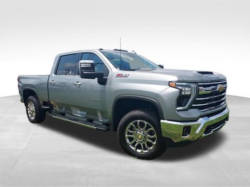 New 2026 Chevrolet Silverado 3500 LTZ w/ LTZ Premium Package AWD/4WD image 7