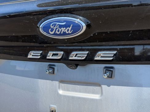 Used 2024 Ford Edge SEL AWD/4WD image 9