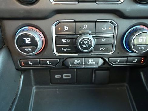 Used 2023 Chevrolet Tahoe LT image 23