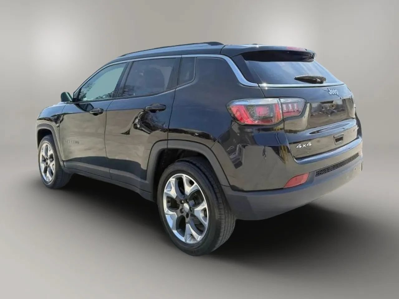 Used 2019 Jeep Compass Limited AWD/4WD image 7
