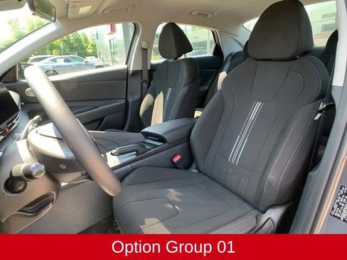 Used 2024 Hyundai Elantra SEL FWD image 11
