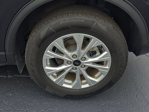 Used 2025 Ford Escape Active AWD/4WD image 5
