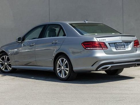 Used 2014 Mercedes-Benz E 250 BlueTEC Sedan image 3