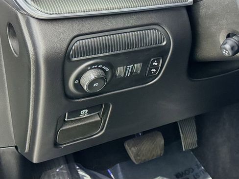 Used 2022 Jeep Grand Wagoneer Series II w/ Quick Order Packagew 28T image 10