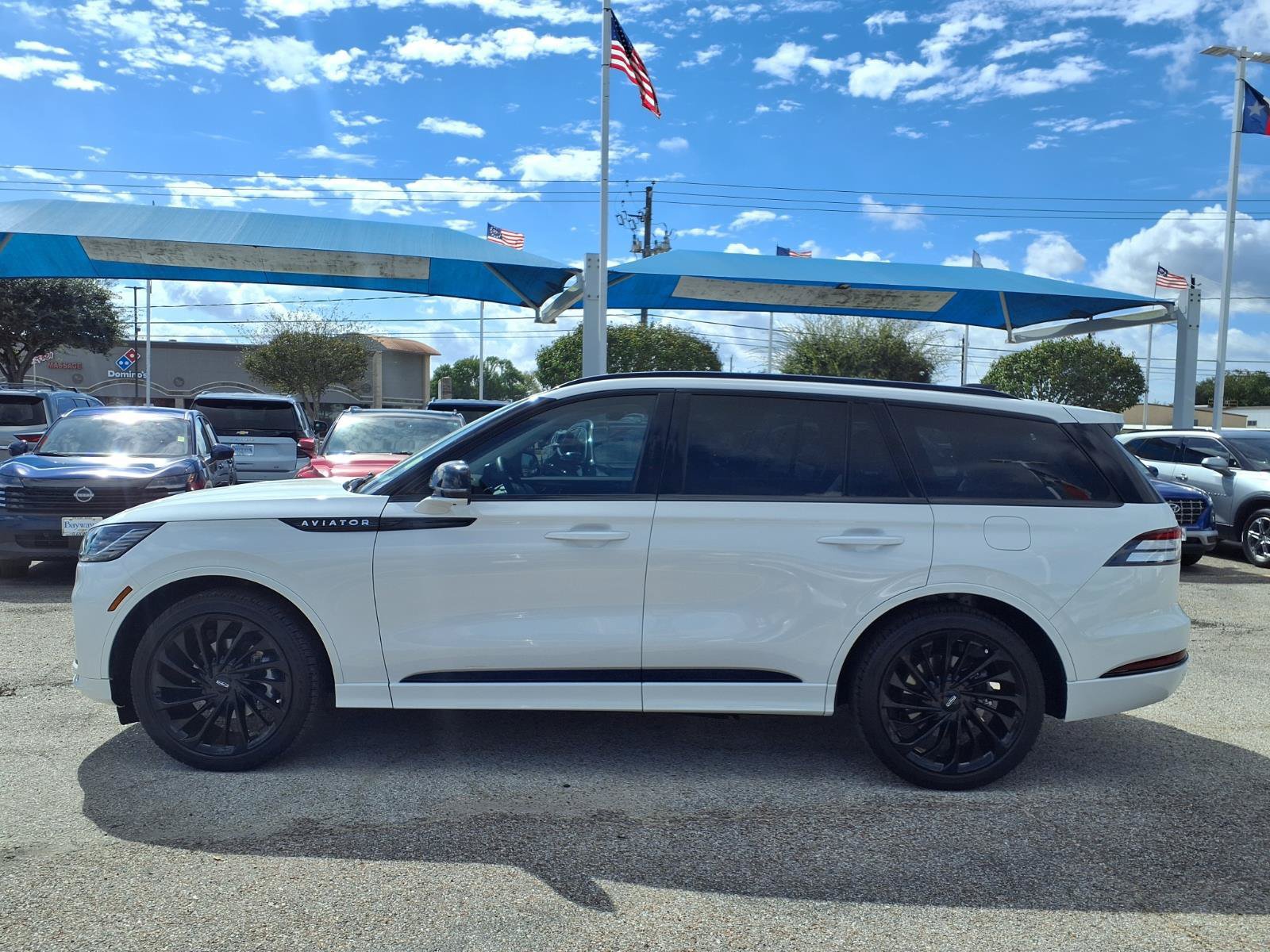 Used 2026 Lincoln Aviator Reserve w/ Luxury Package RWD image 24