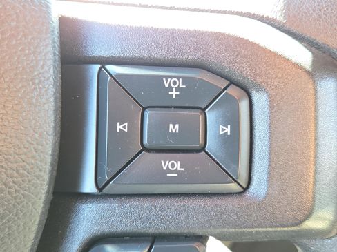 Used 2018 Ford F150 XLT image 23