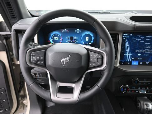 New 2026 Ford Bronco Outer Banks AWD/4WD image 7