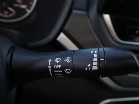 Used 2023 Nissan Altima 2.5 SL AWD/4WD image 42