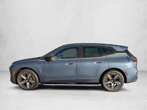 Used 2026 BMW iX xDrive45 AWD/4WD image 9