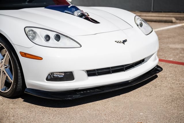 Used 2012 Chevrolet Corvette Coupe w/ 2LT Preferred Equipment Group RWD image 27