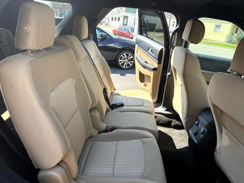 Used 2016 Ford Explorer Base 4WD image 25