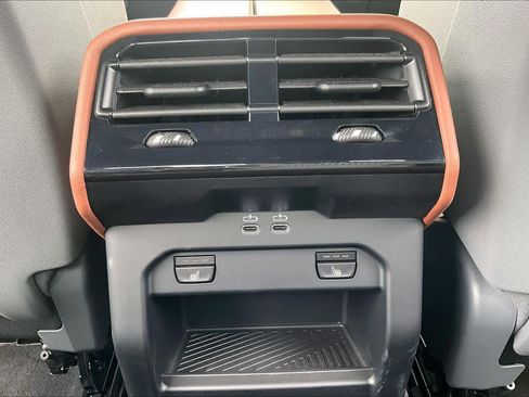 Used 2024 BMW i5 M60 w/ Executive Package image 35