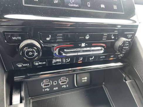 New 2026 Jeep Grand Cherokee Laredo X AWD/4WD image 19