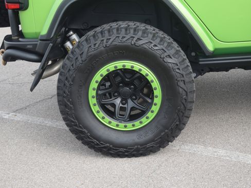 Used 2025 Jeep Wrangler Unlimited Rubicon 392 image 32