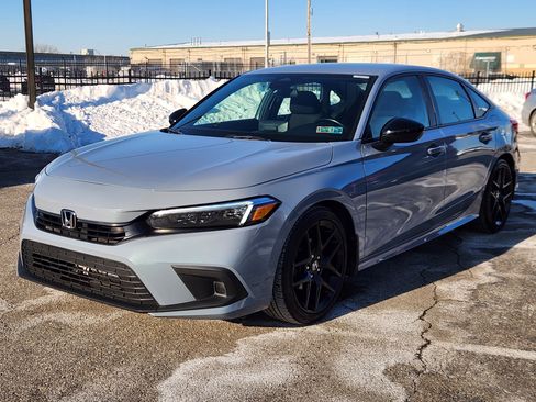 Certified 2023 Honda Civic Sport image 2